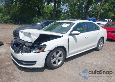 2012 Volkswagen Passat 2.5L Se from USA, damaged, VIN 1VWBP7A3XCC052337